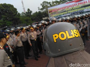 Jelang Pilkada di Jabar dan Unjukrasa Besok, Polda Jabar Gelar Apel Pasukan