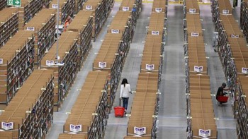 Gudang Amazon berada Amerika Serikat dan di tempat lain, dengan mayoritas berada di Amerika Utara dan Eropa. Di Asia pun jumlahnya cukup banyak. Foto: Getty Images