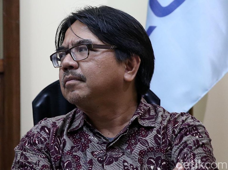 Penjelasan Ade Armando Soal Postingan Hadis dan Gambar  