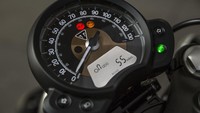 Bonneville Bobber menggunakan mesin Bonneville T120 SOHC 1.200 cc delapan katup berpendingin cairan.
