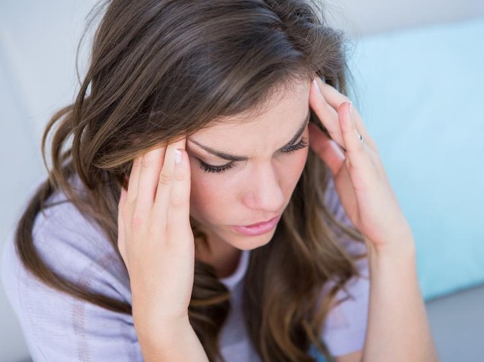 Jangan sepelekan migrain, bila perlu segera berkonsultasi dengan dokter. (Foto: iStock) Jangan sepelekan migrain, bila perlu segera berkonsultasi dengan dokter. (Foto: iStock)