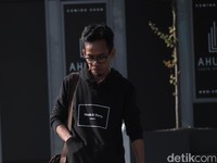10 Penulis Terhot yang Paling Bersinar
