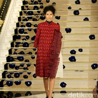 Koleksi Brand Ikat Indonesia by Didiet Maulana Annual Show, mengangkat tema Purnama 2016 bertempat di Four Seasons Hotel. Jakarta. [Foto: Mohamamd Abduh/Wolipop]