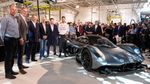 Mobil Super Aston Martin-Red Bull