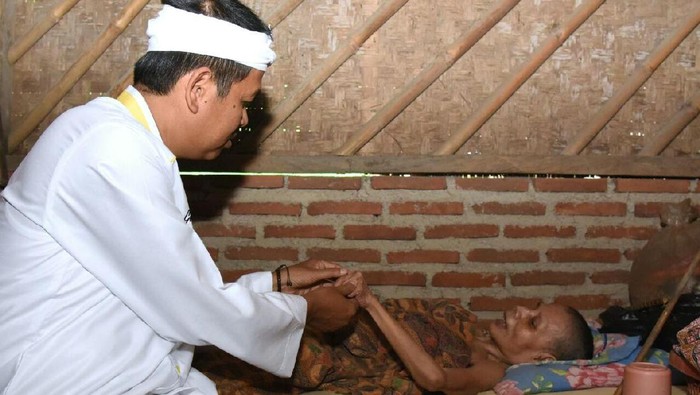 Kisah Eni yang Lumpuh dan Terbaring Puluhan Tahun di Dipan Dapur