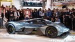 Mobil Super Aston Martin-Red Bull