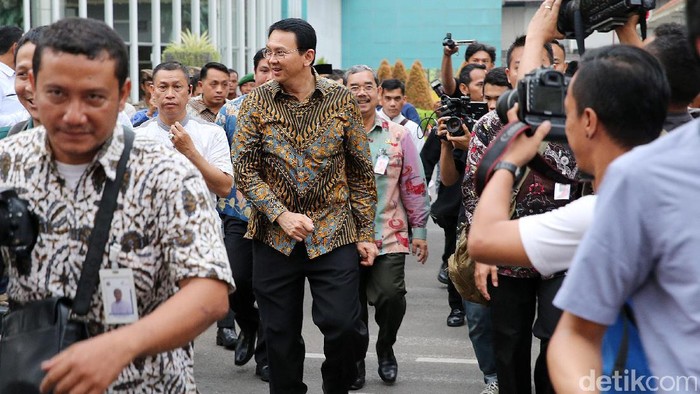 Ahok Temui JK, Bahas Isu Pilkada?