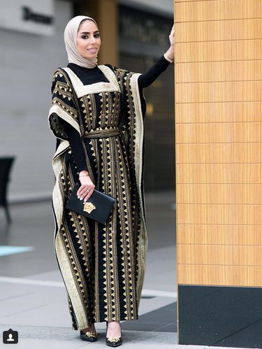 Foto: 7 Gaya Elegan dengan Hijab ala Fashionista Kuwait Fatema Al Awadhi