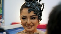Siti Badriah atau yang akrab disapa Sibad saat ditemui di Taman Mini Indonesia Indah, Jakarta Timur pada Kamis malam (20/10/2016). Pool/Ismail/detikFoto.