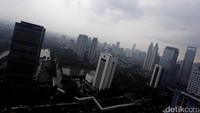 Matahari enggan menampakkan dirinya.