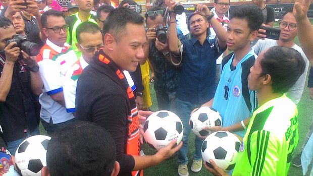 Agus saat membuka Piala AHY