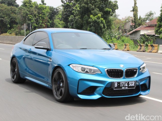 Si Jagoan Ngedrift BMW M2 Coupe