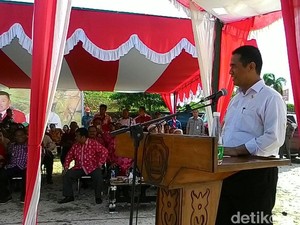 Mentan Ajak Warga Tanam Bawang Merah Dekat Rumah