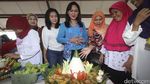 Isteri Wagub DKI Saksikan Lomba Tumpeng