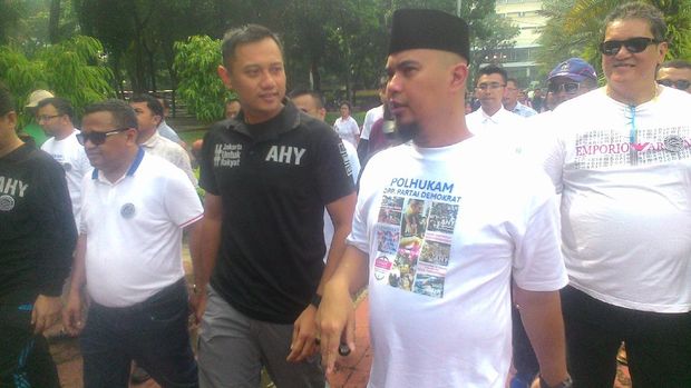 Ditemani Ahmad Dhani dan Mulan, Agus Goyang Maumere di Lapangan Banteng