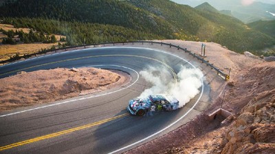 Aksi Gila Ken Block di Pegunungan