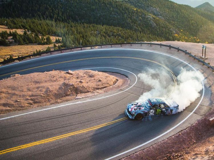 Aksi Gila Ken Block di Pegunungan