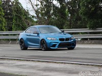 Si Jagoan Ngedrift BMW M2 Coupe