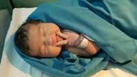 Putri mereka diberi nama Seraphina Rose Sumarnaningsih Soerjosoemarno. Pool: Dok. Pribadi.