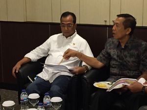 Gubernur Bali: Truk Masuk Bali Kelebihan Beban 10 Ton