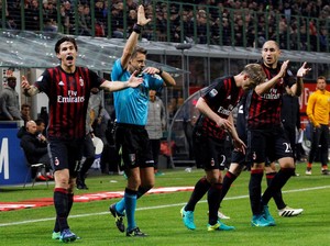 Perkuat Lini Belakangmu, Milan!