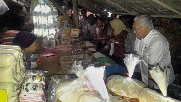 <i>Blusukan</i> ke Pasar Jepara, Mendag: Harga Cabai Rata-rata Rp 40.000/Kg