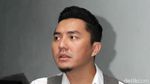 Gaya Necis Ananda Omesh