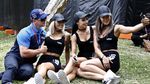 Si Seksi Pemikat di Balapan Castrol V8 Supercar Gold Coast 600