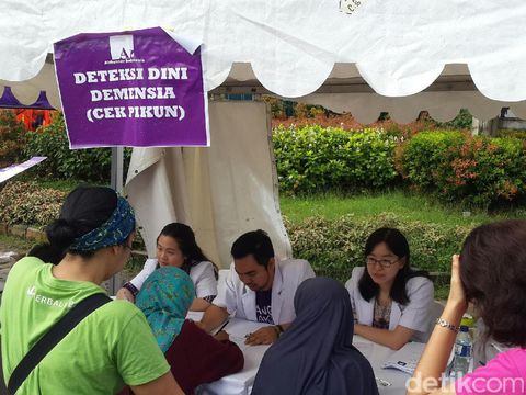 Ada Pojok Lansia, Warga Jakarta Bisa Deteksi Dini Pikun di Car Free Day
