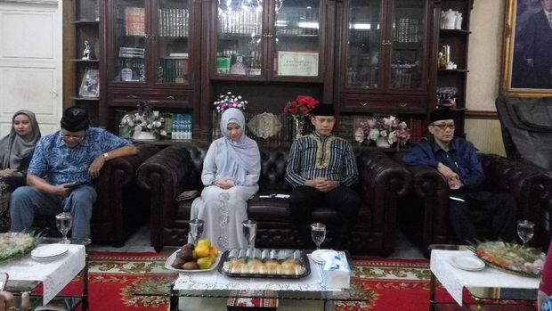 Dapat Dukungan Ustazah, Agus Yudhoyono: Mudah-Mudahan Tidak Mengecewakan