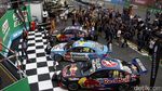 Serunya Nonton Langsung Castrol V8 Supercars Gold Coast 600 di Australia