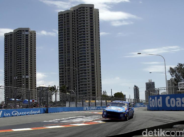 Serunya Nonton Langsung Castrol V8 Supercars Gold Coast 600 di Australia