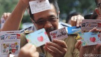 Tiga bank BUMN mendukung UP Perparkiran Pemprov DKI Jakarta dalam meningkatkan kenyamanan dan kemudahan masyarakat DKI Jakarta saat memanfaatkan jasa parkir on the street.