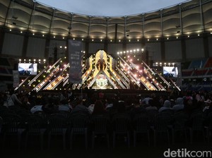 Sederet Musisi dan Selebriti Meriahkan Busan One Asia Festival 2016