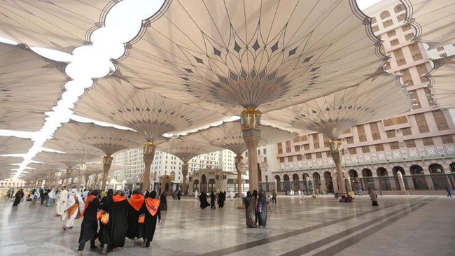 Merindu Baginda Nabi Muhammad di Masjid Nabawi
