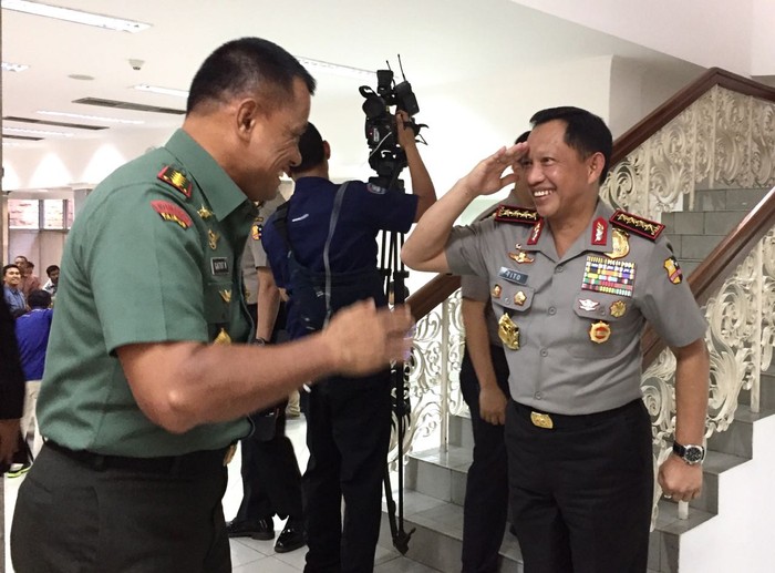 Saat Dua Jenderal Ucapkan Selamat Hari Ibu