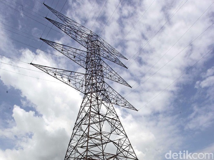 Tower Listrik Roboh, Sebagian Sulteng Mati Lampu