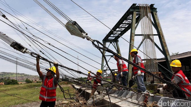 Selamatkan Rupiah, Separuh Program 35.000 MW Ditunda