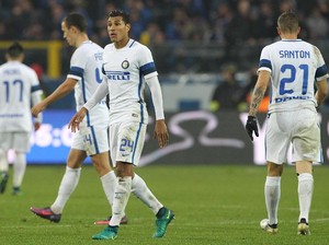 Ular Besar Mencari Pelampiasan di St Marys