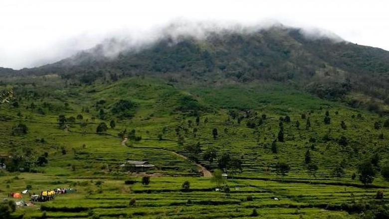 5 Gunung Jawa Tengah yang Berselimut Mistis