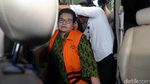 Eks Menkes Siti Fadilah Ditahan KPK