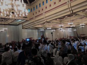 Riuhnya Perang Yel-yel Pendukung 3 Cagub-Cawagub DKI Setelah Disahkan