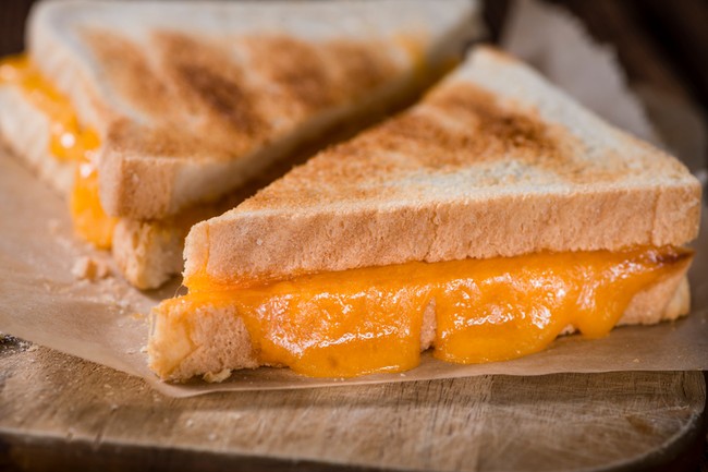 Mau Buat Roti dengan Lelehan Keju? Hindari 5 Kesalahan Ini