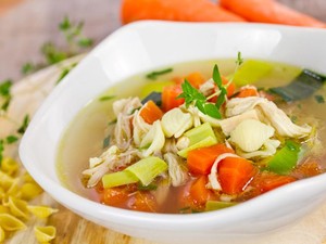 Sedang Flu? Buat Saja Sup Kimlo dan Sup Ayam Kampung Agar Tubuh Cepat Bugar