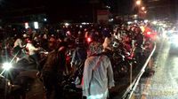  Kemacetan yang terjadi di Jl Caman, Kalimalang akibat banjir, Senin (24/10/2016)