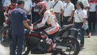 Direktur Pemasaran AHM, Margono Tanuwijaya mengatakan bahwa Marquez sangat antusias ke Indonesia, terutama untuk menyapa para penggemarnya.