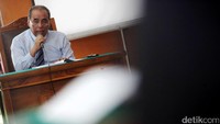 Sidang ini dengan agenda pembacaan permohonan oleh pihak pemohon.