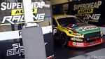 Melihat Paddock Pebalap Castrol V8 Supercars