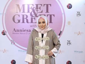 Anniesa Hasibuan, Desainer Ngetop yang Tersandung Kasus First Travel