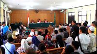2 Mantan Ketua DPRD Riau Jalani Sidang Perdana Korupsi APBD